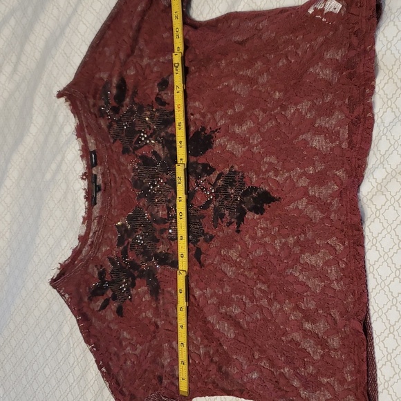 Miss Me Women's Lace Front with Lace Trimmed Neck and Cuff. Size L - Picture 5 of 7